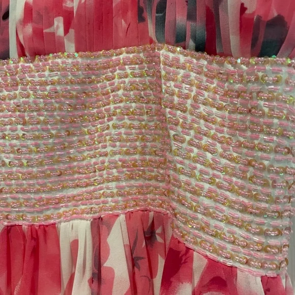 Dress - Picture 8 of 8